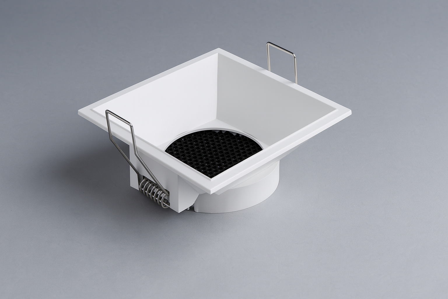 Square recessed MR16 base spotlight