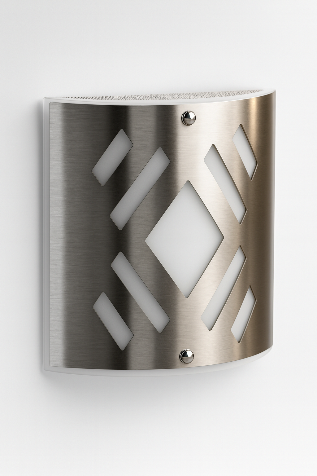 Metallic wall light fixture with geometric design with RX7S base lamp