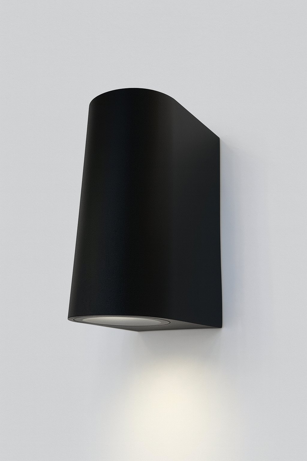 Black wall-mounted outdoor light fixture with GU10base lamp