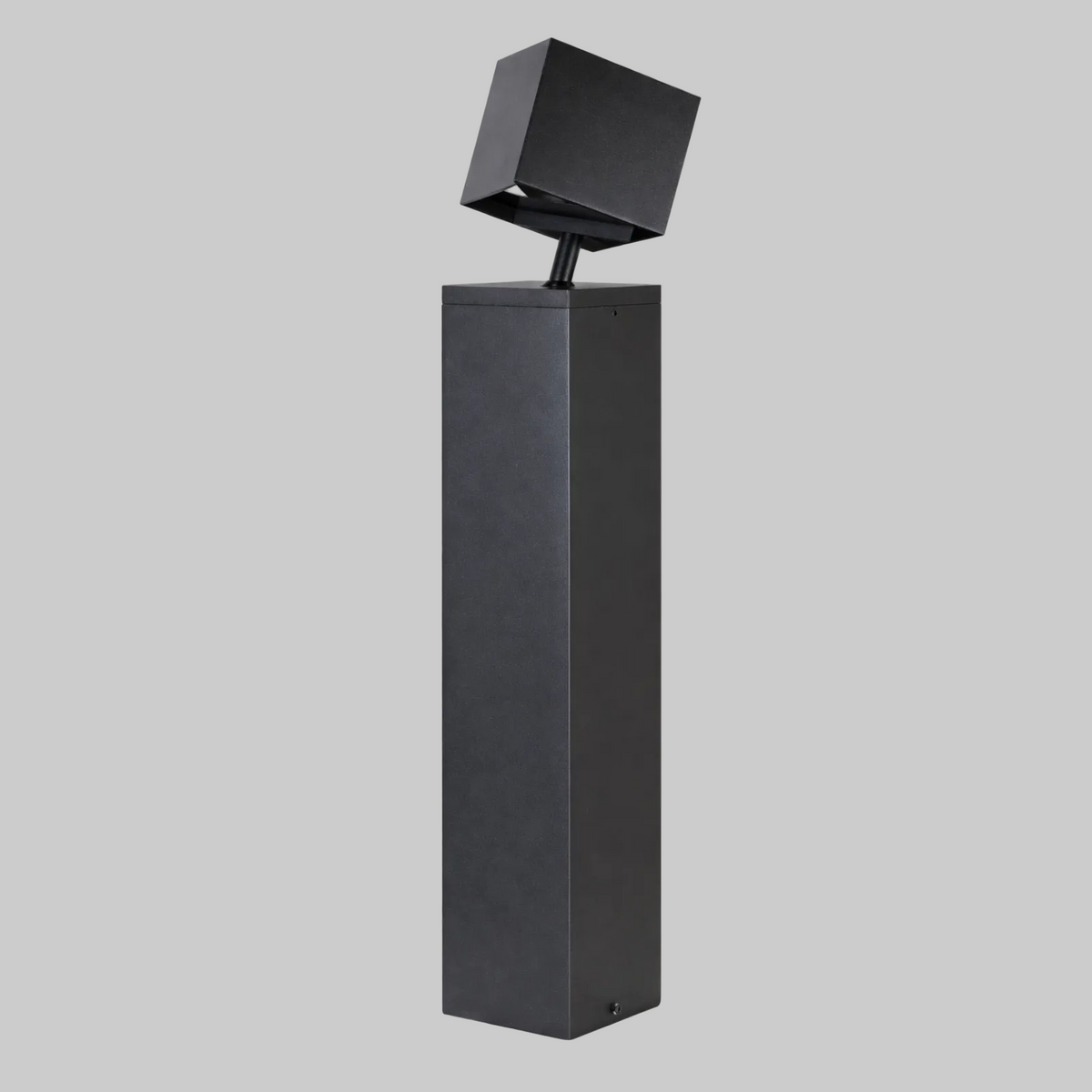 Outdoor decorative bollard light