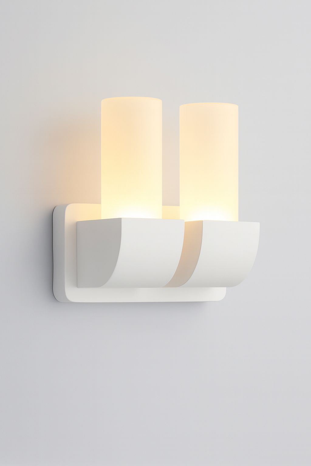 Wall-mounted light fixture with COB/SMD base lamp