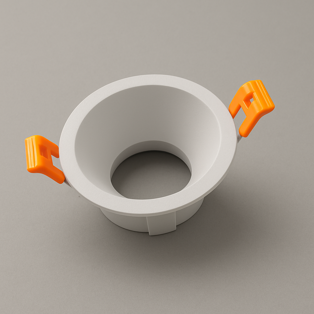 Round recessed MR16 Base spotlight