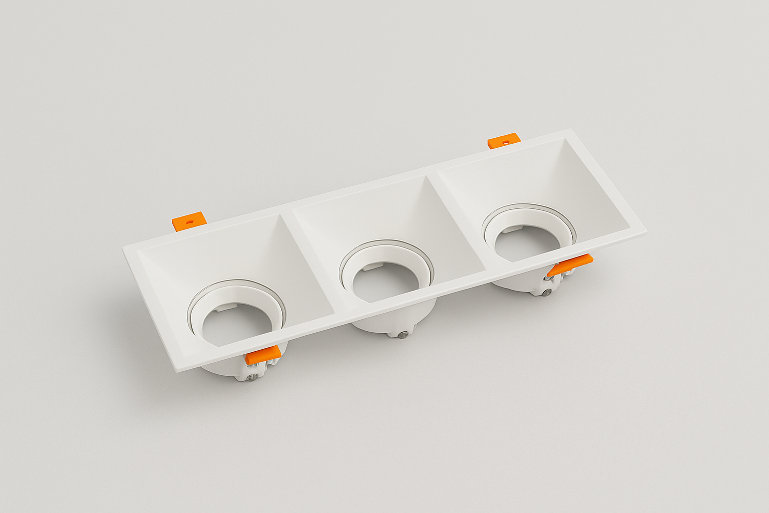 Triple recessed MR16 base spotlights
