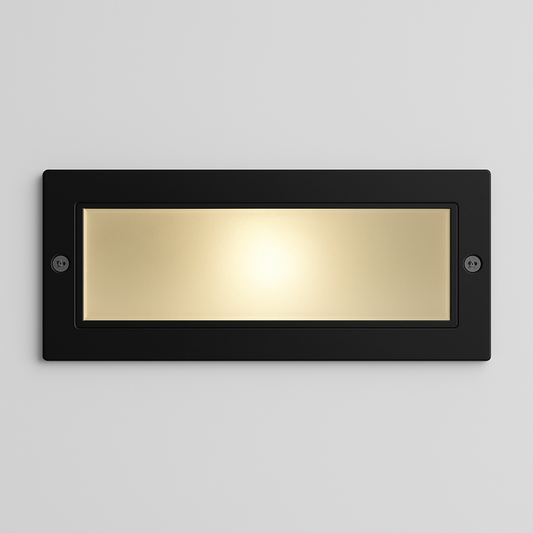 Rectangular recessed steplight with E27 base lamp