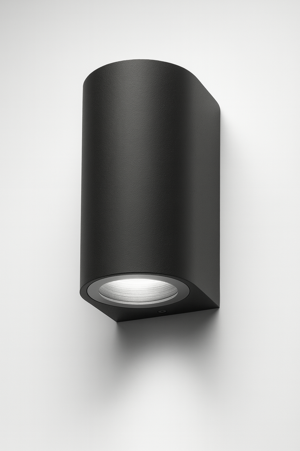 Black wall-mounted outdoor light fixture with GU10base lamp