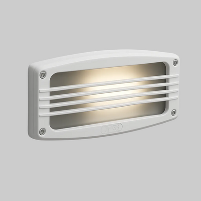 Recessed step light with E27 base lamp