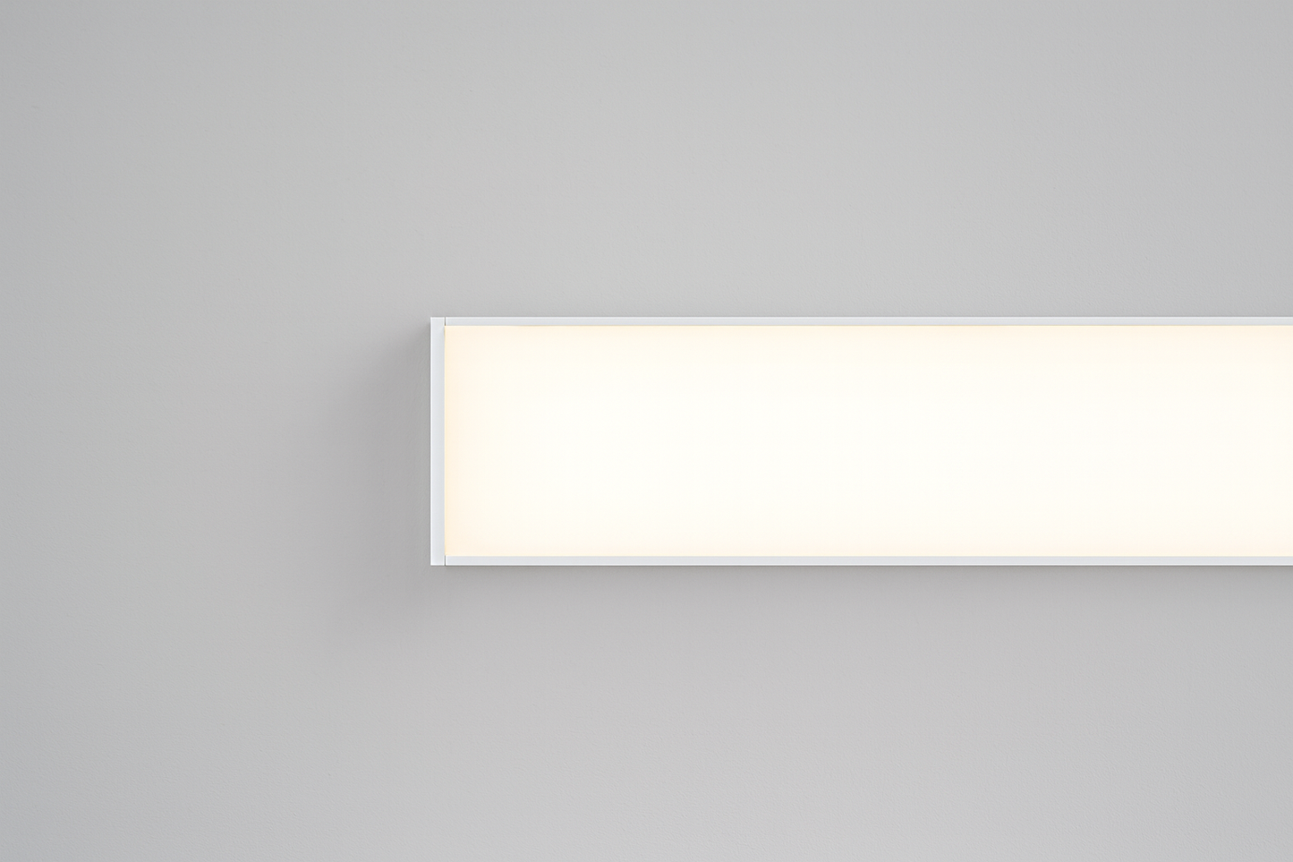 Mounted aluminium profile with CO/SMD base lamp