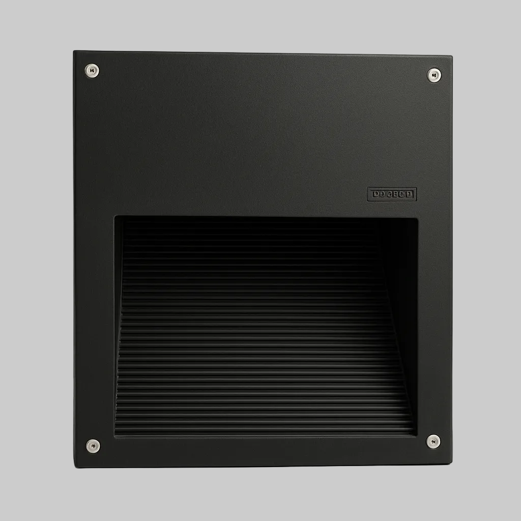 Black square wall-recessed outdoor light fixture with E27 Base lamp