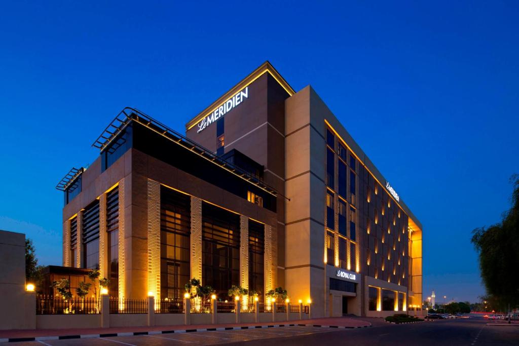 Le Méridien Hotel Dubai architectural lighting design by Gulf Lights