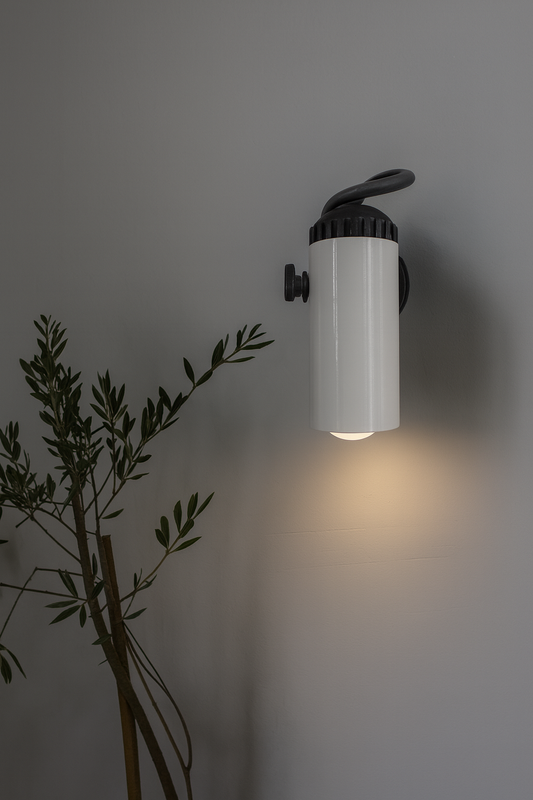 Mounted wall light 