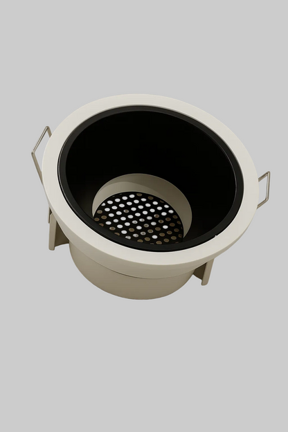 Round recessed MR16base spotlight frame 