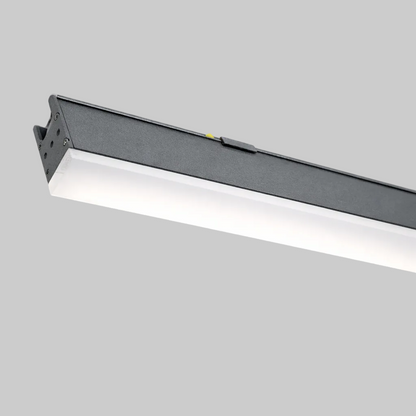 Wall washer with RGBW base LED