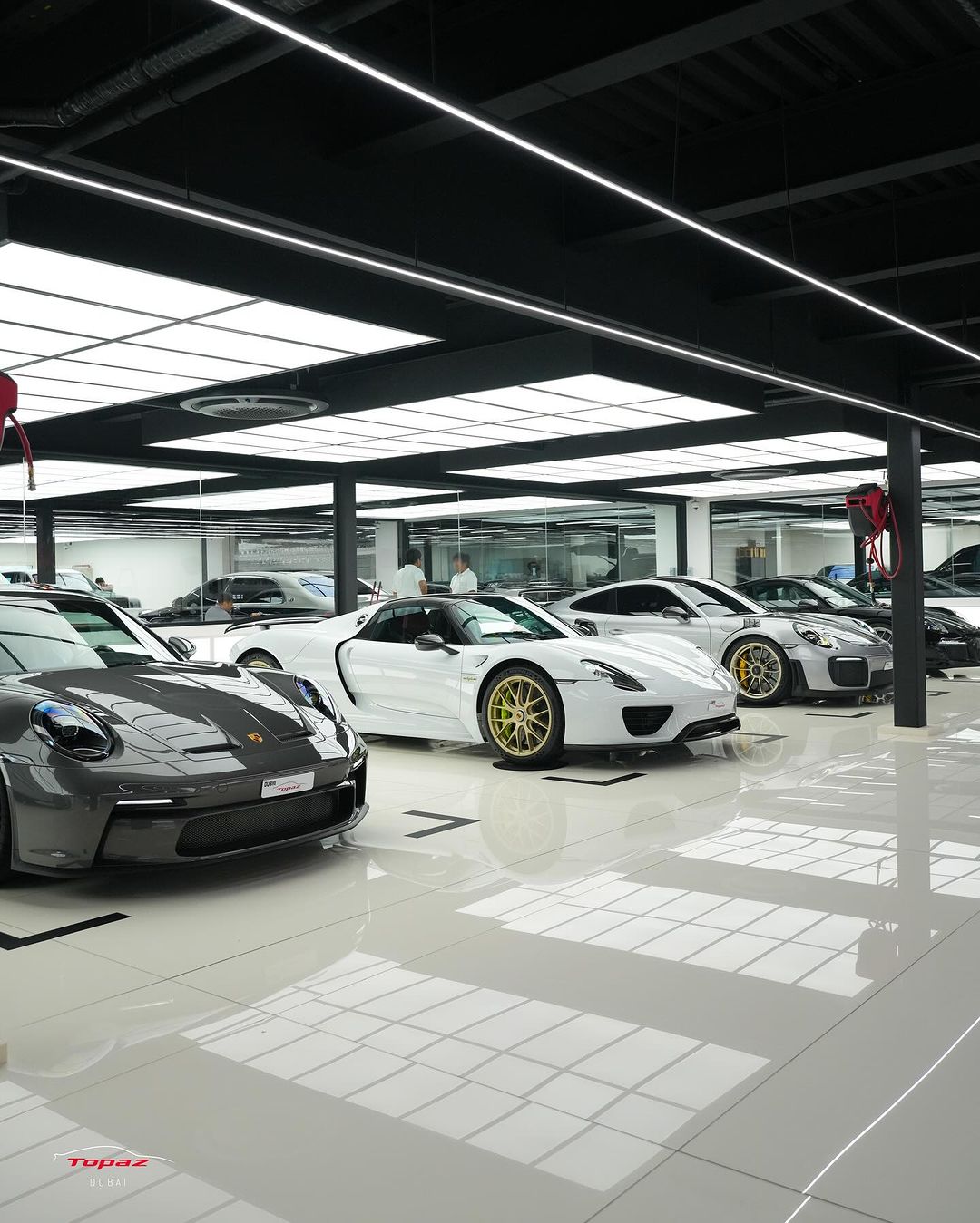 Topaz detailing Lighting at Dubai, UAE
