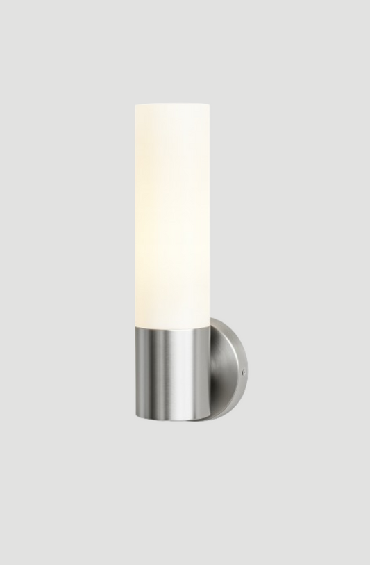 Wall mounted light with E27 base lamp