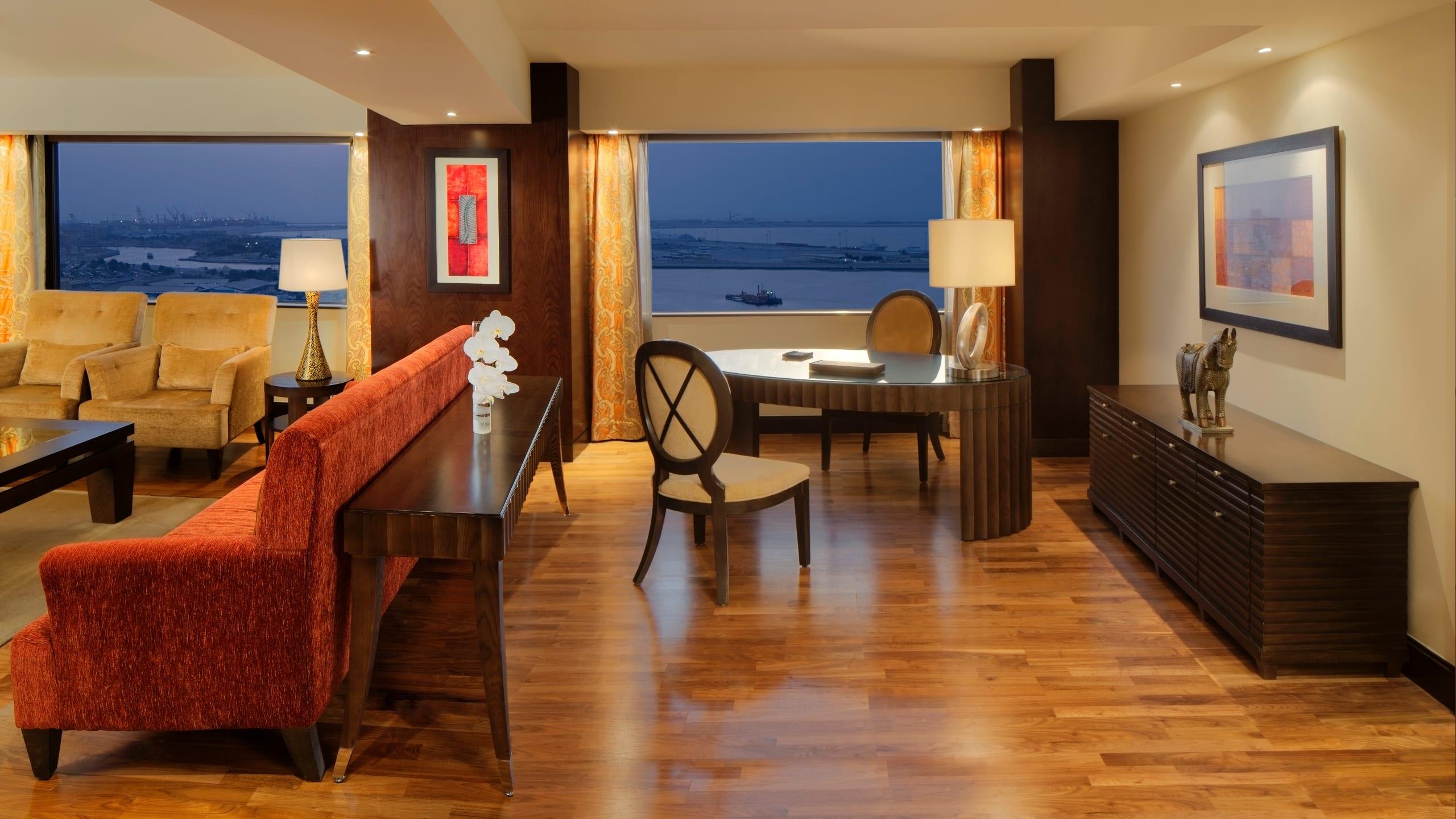 Ambient interior lighting at Hyatt Regency, Bur Dubai