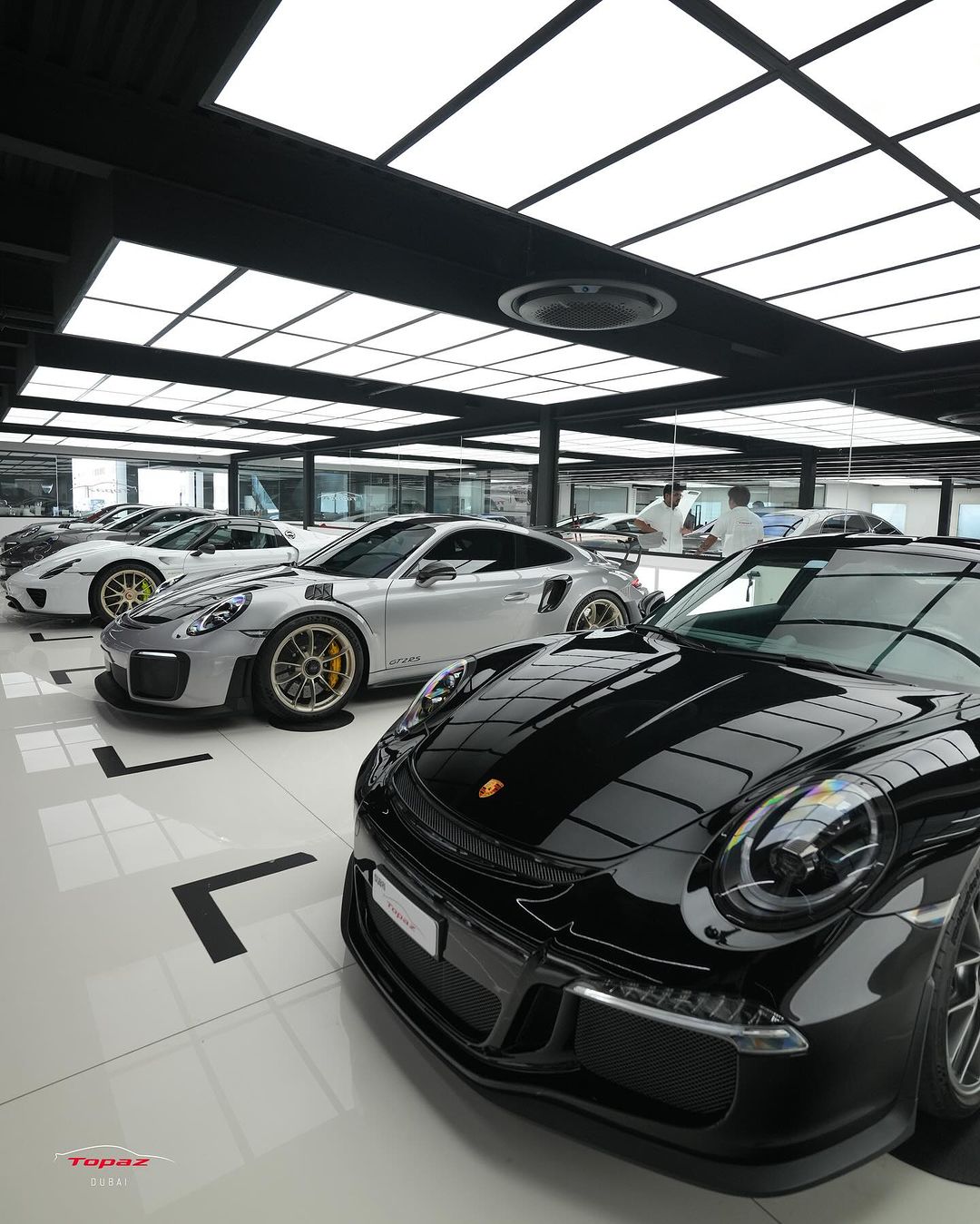 Topaz detailing Lighting at Dubai, UAE